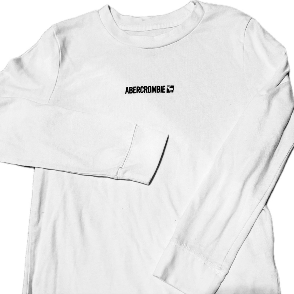 Abercrombie kids - boys long sleeve shirt.
Size 7/8 Great for holidays!
